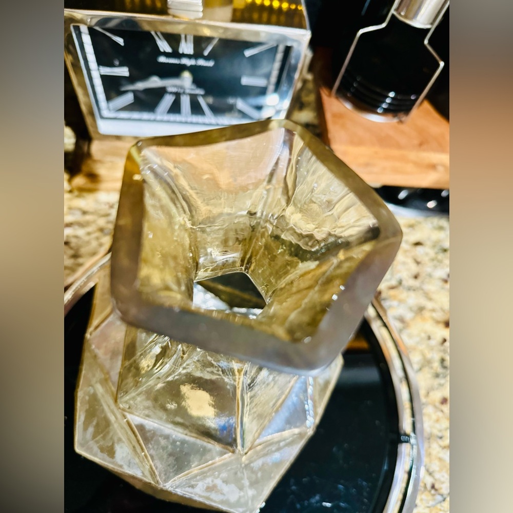 Pier1 vase - Picture 2 of 9